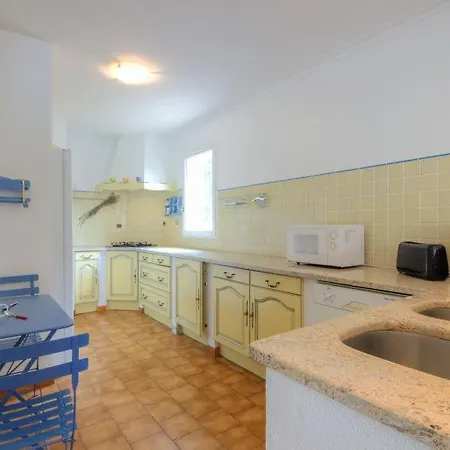 Sainte-maxime Sleeps 8 Pool Wifi *
