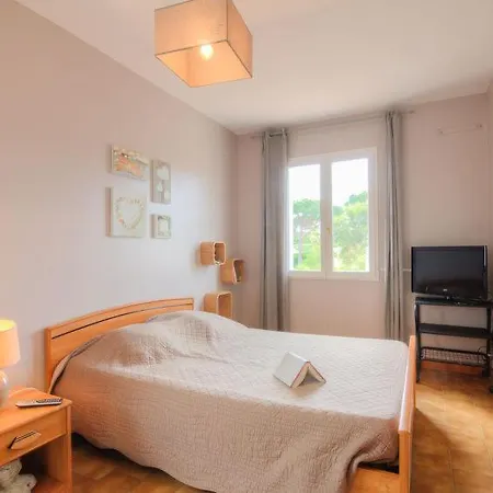 Sainte-maxime Sleeps 8 Pool Wifi Дом отдыха Сент-Максим
