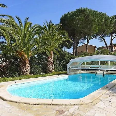 Дом отдыха Sainte-maxime Sleeps 8 Pool Wifi Сент-Максим